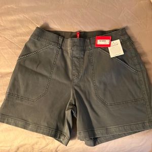 SPANX 6”-Twill Shorts